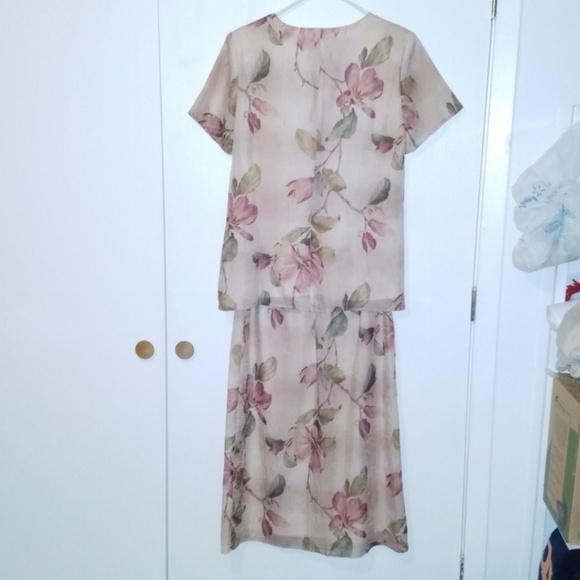 Helene Blake 2 Piece Skirt Set. Size: 14 - Picture 2 of 4